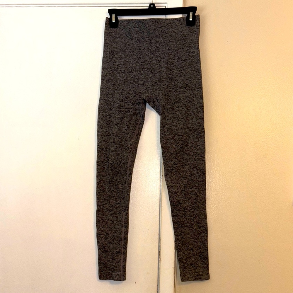 Gray High-Rise Seamless Leggings with Marled Texture
